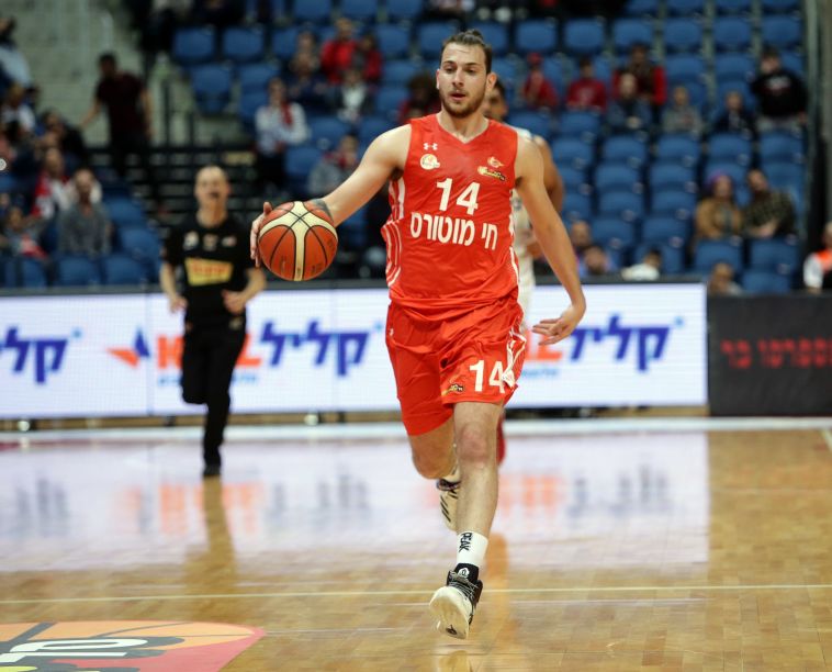גולן גוט. רשם 12.3 נק' בממוצע בפלייאוף (אודי ציטיאט) גולן גוט. רשם 12.3 נק' בממוצע בפלייאוף (אודי ציטיאט)