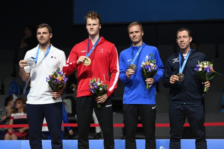 מישה זילברמן בטקס הענקת המדליות (עמית שיסל, באדיבות הוועד האולימפי בישראל)