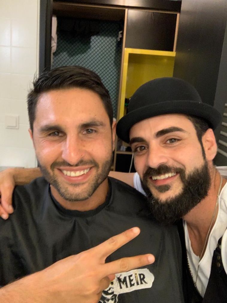 שניר בסלפי עם גיא חיימוב (אור גפן יחסי ציבור)