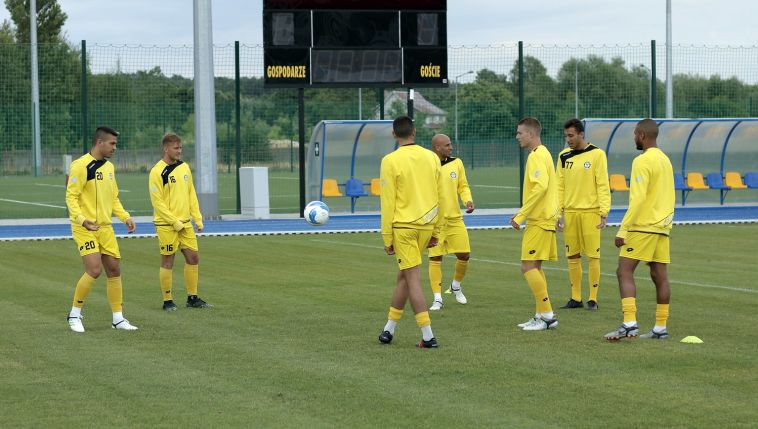 פתיחה לא מוצלחת למחנה האימונים. שחקני נתניה באימון (סאנדציה בטוויטר)