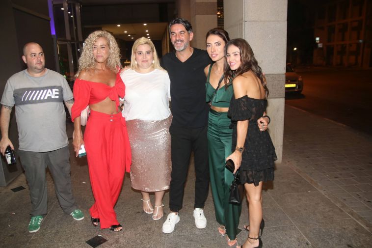 עם בוגרי הישרדות (אור גפן)