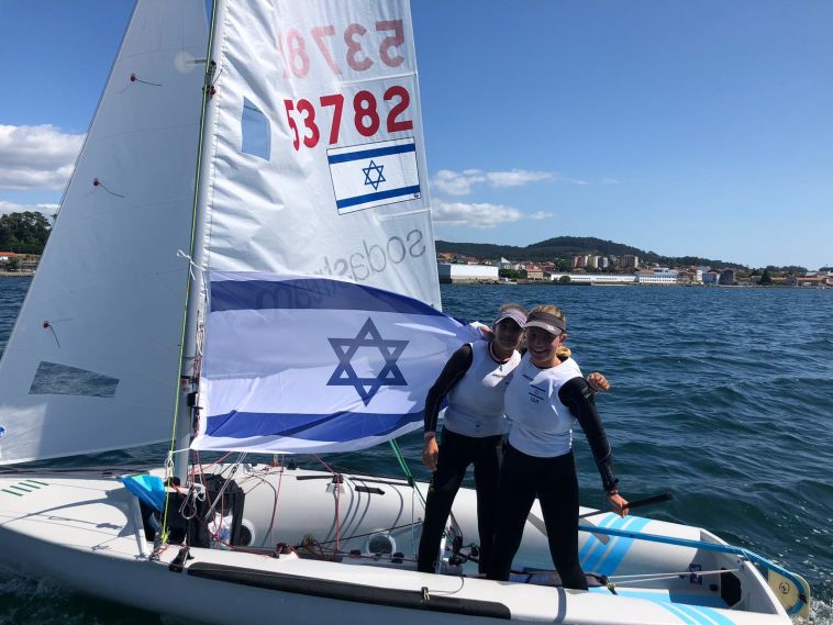 נגה טיאנו ועדן גור. צמד צעיר מאוד ביחס למתחרות (באדיבות איגוד השייט) נגה טיאנו ועדן גור. צמד צעיר מאוד ביחס למתחרות (באדיבות איגוד השייט)