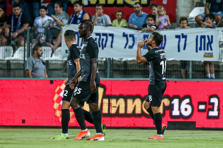 עומר פדידה. מתקרב לשרף (מאור אלקסלסי) עומר פדידה. מתקרב לשרף (מאור אלקסלסי)