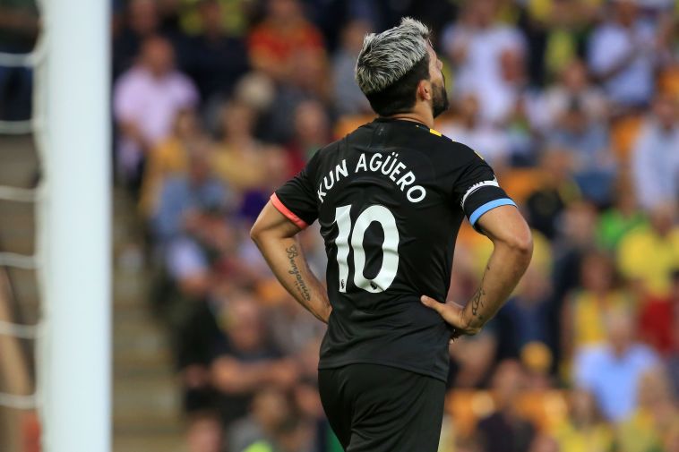 אגוארו מאוכזב בסיום ( LINDSEY PARNABY/AFP/Getty Images)