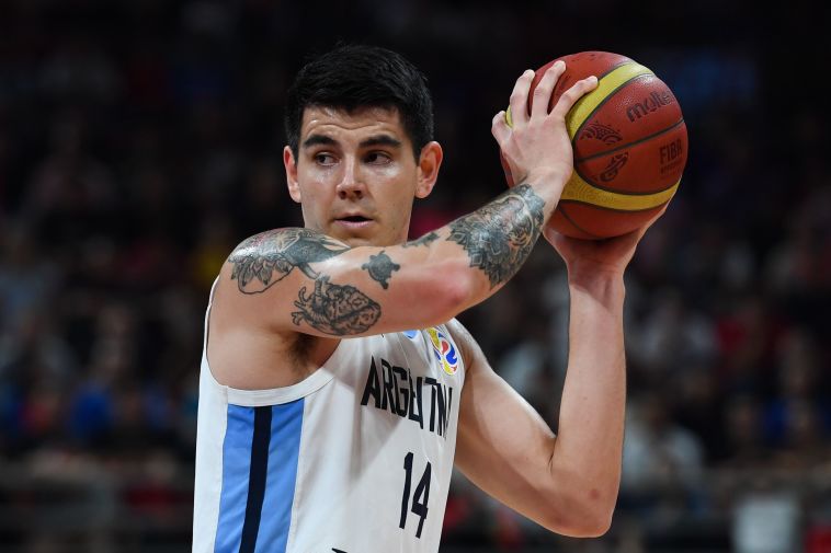 גבריאל דק. הרשים את קובי בראיינט (GREG BAKER/AFP/Getty Images)