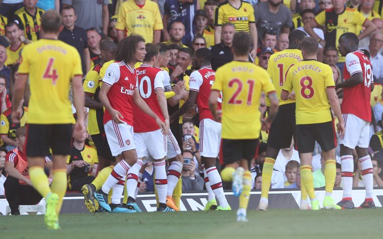 העימות בין שחקני ווטפורד וארסנל. (Marc Atkins/Getty Images)