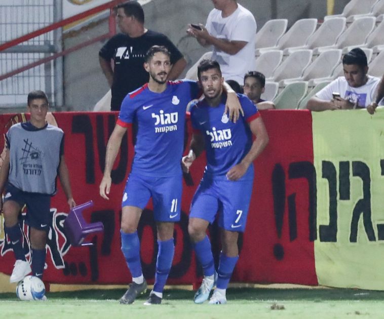 גוזלן ושגיב יחזקאל. "השער הראשון היה מהלך במצב נייח שתרגלנו" (דני מרון) גוזלן ושגיב יחזקאל. "השער הראשון היה מהלך במצב נייח שתרגלנו" (דני מרון)