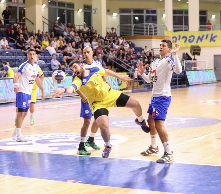ליגיונר רביעי בגרמניה. נציה במכבי ראשל"צ (הדר ואן קולא, איגוד הכדוריד)