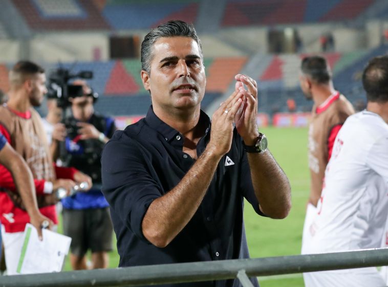 חיים סילבס. לא מקל ראש בהפועל חדרה (דני מרון) חיים סילבס. לא מקל ראש בהפועל חדרה (דני מרון)