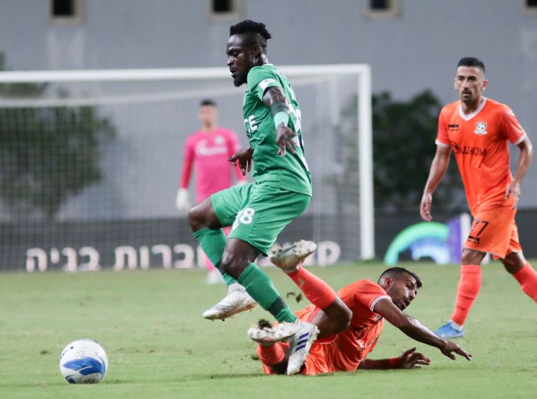 קופי. חוזר להרכב של כפר סבא (דני מרון) קופי. חוזר להרכב של כפר סבא (דני מרון)