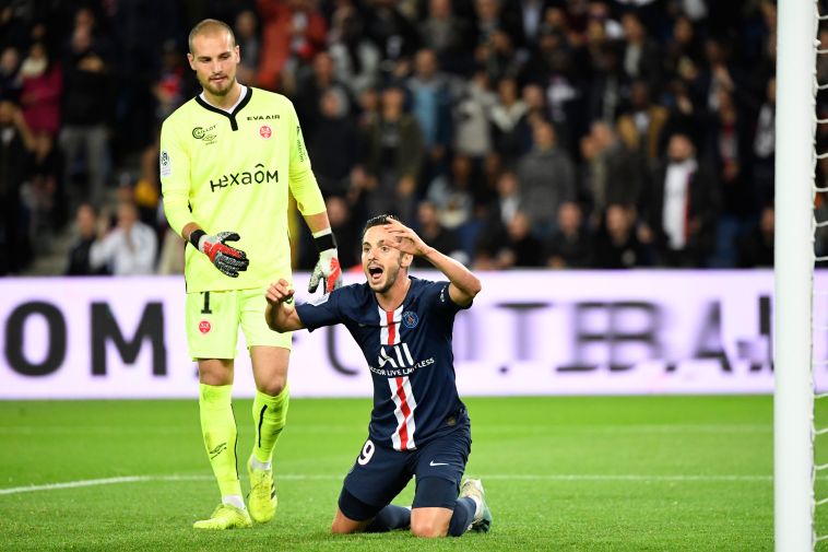 פרדראג ראיקוביץ'. עצר גם את אלופת צרפת (BERTRAND GUAY/AFP/Getty Images)