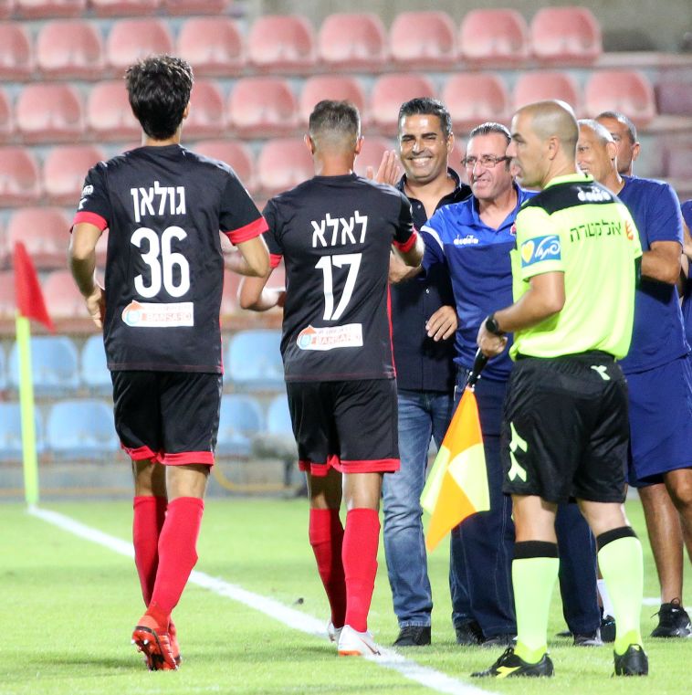 סילבס חוגג עם לאלה. "חיכיתי הרבה לשער הזה" (אודי ציטיאט) סילבס חוגג עם לאלה. "חיכיתי הרבה לשער הזה" (אודי ציטיאט)