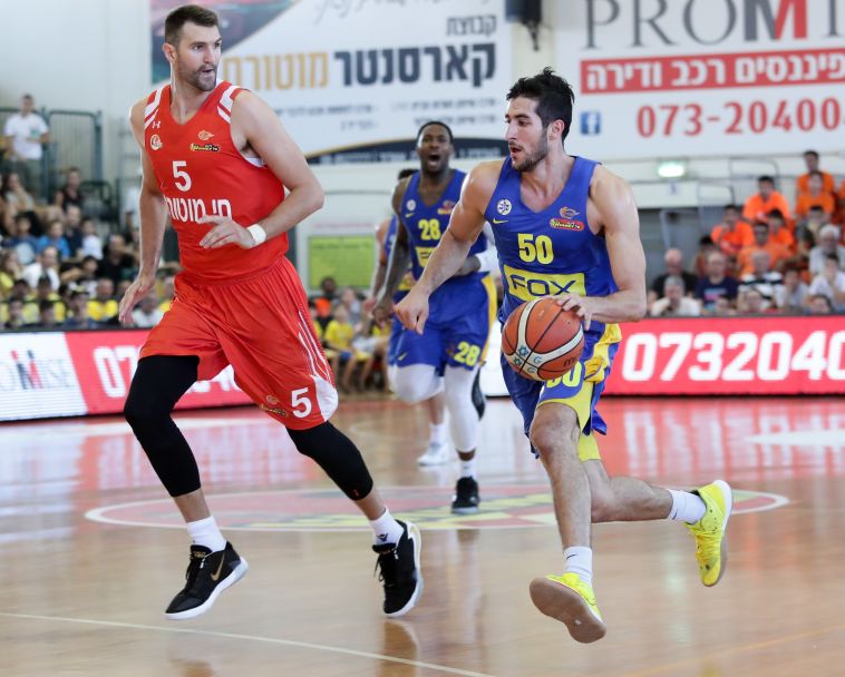 זוסמן. "אם הזמן אני חושב שאתבגר" (דני מרון) זוסמן. "אם הזמן אני חושב שאתבגר" (דני מרון)