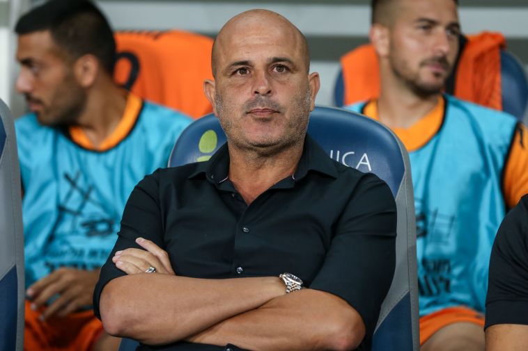 יוסי אבוקסיס. "משחק לפי הכלים שיש לי" (מאור אלקסלסי) יוסי אבוקסיס. "משחק לפי הכלים שיש לי" (מאור אלקסלסי)
