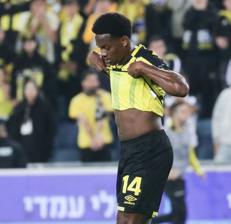 גרסיה. ספג ביקורת על האנוכיות (דני מרון)