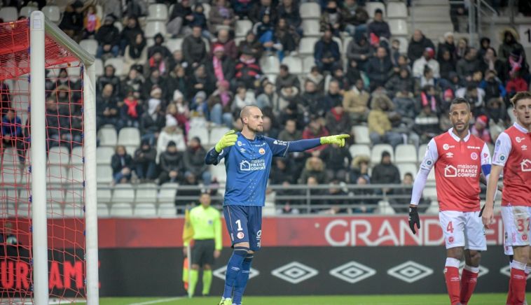 אקס מכבי תל אביב שמר פעם נוספת על רשת נקייה (ריימס, האתר הרשמי)