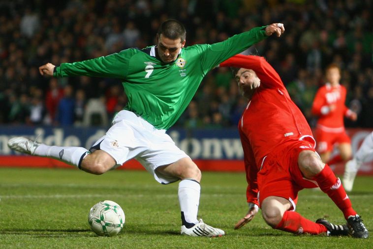 הילי במדי נבחרת צפון אירלנד. הפך לגיבור של ממש (Julian Finney/Getty Images)