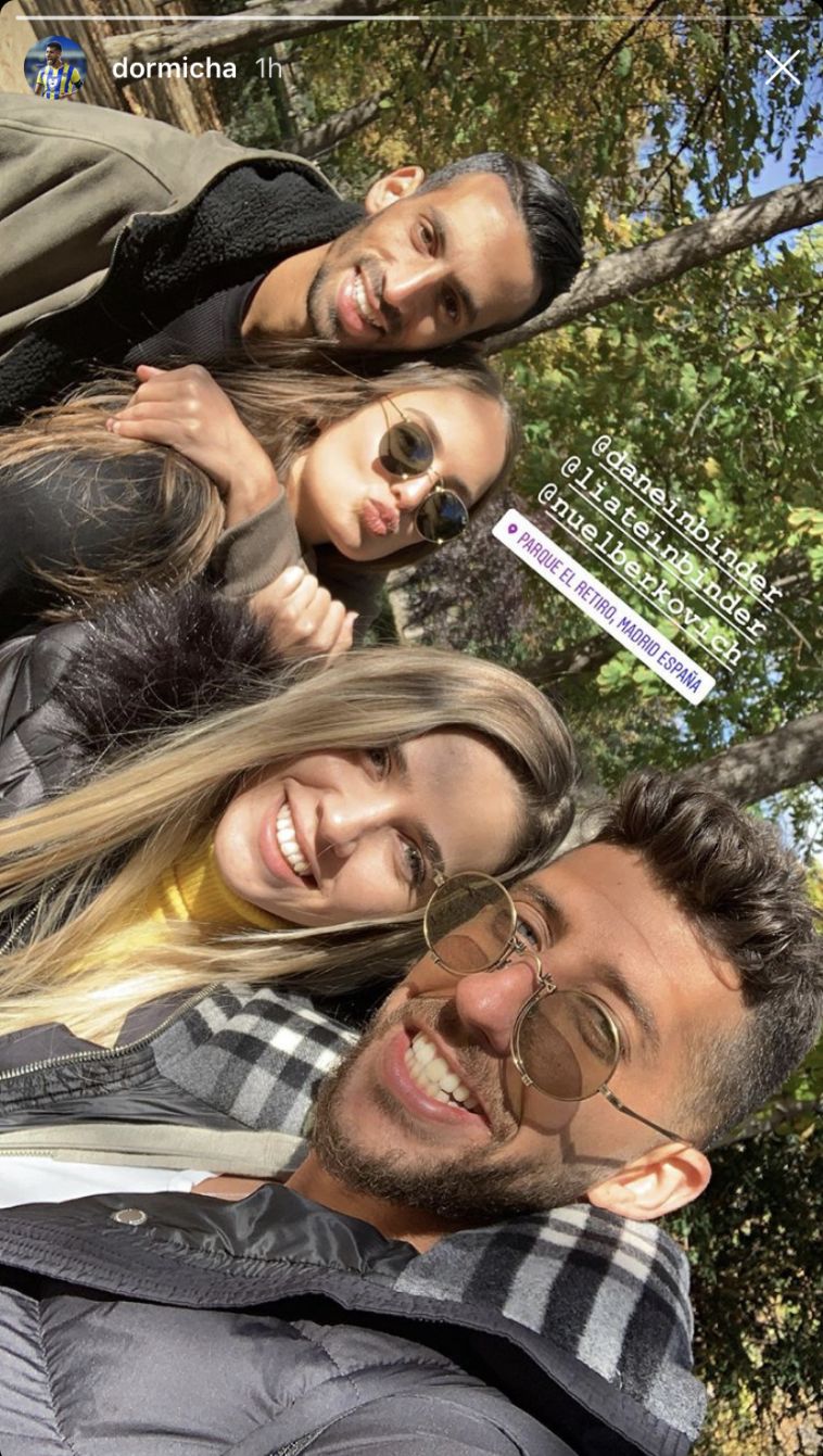 סטייל שלא נראה במדריד. דור מיכה, נואל ברקוביץ' וליאת ודן איינבינדר (אינסטגרם)