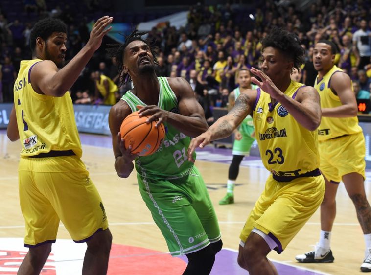 מלאקי ריצ'רדסון. מהמצטיינים אצל חולון, אבל זה לא עזר (אתר FIBA)