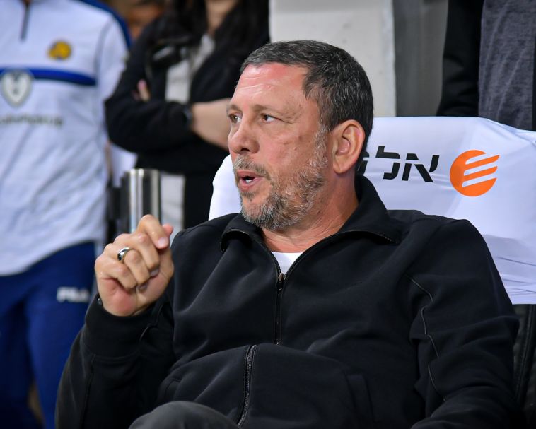 "'קשה לבחור את המילים". קלינגר (אריאל שלום)