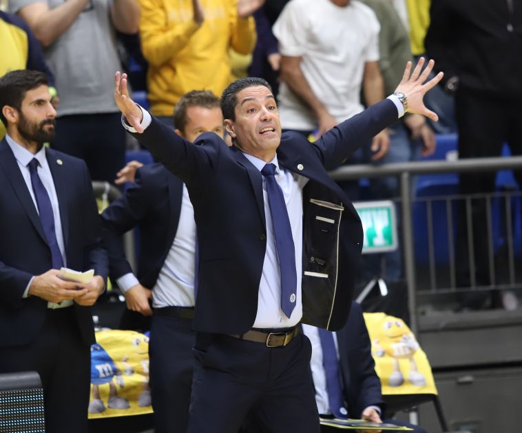 ספרופולוס. ישמור על שחקניו (עדי אבישי)