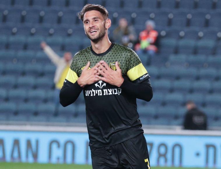 וארן. אין כוונה לשחררו, והוא מצדו מעוניין להישאר (דני מרון)