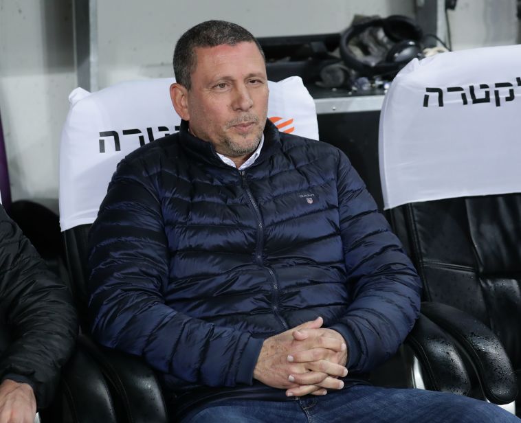 ניר קלינגר. יגיע במצב רוח טוב לגביע (דני מרון) ניר קלינגר. יגיע במצב רוח טוב לגביע (דני מרון)