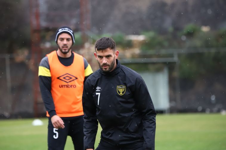 ממן באימון הבכורה בבית