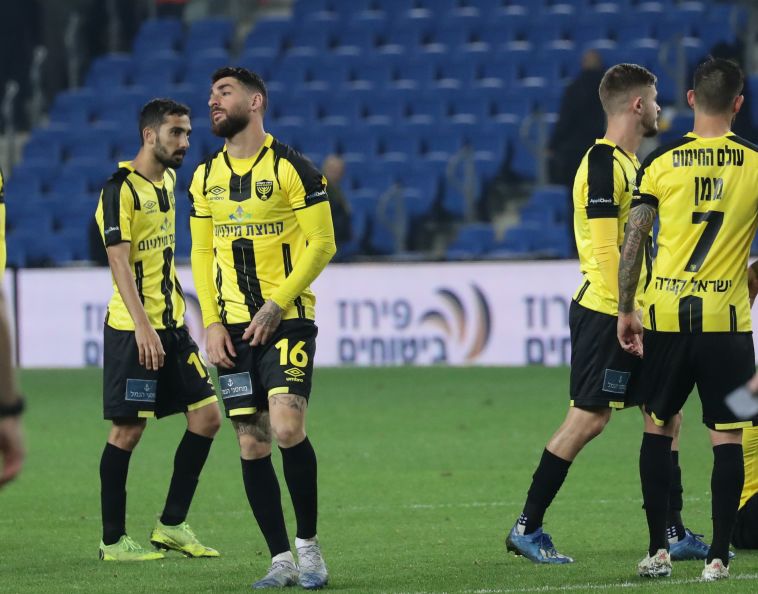 שחקני בית"ר ירושלים. יסכימו למתווה החדש? (דני מרון)