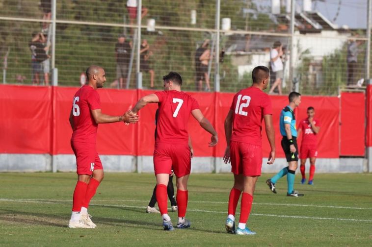 אלטמן ודמארי חוגגים (באדיבות הפועל ת