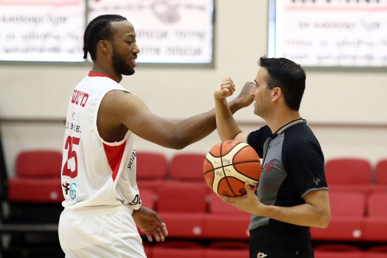 אקיל מיצ'ל סיים עם דאבל-דאבל (לילך וייס, מנהלת הליגה)