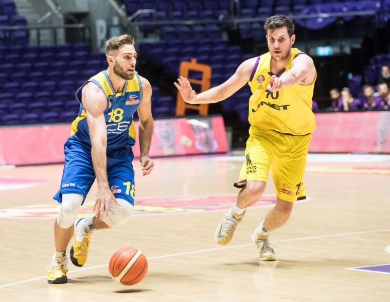 פניני ובן משה. ניצחון קל לחולון (עודד קרני, מנהלת הליגה)