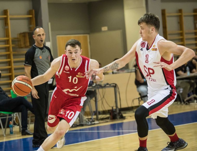 ספנסר וייס. 16 נקודות שלו לא הספיקו לב