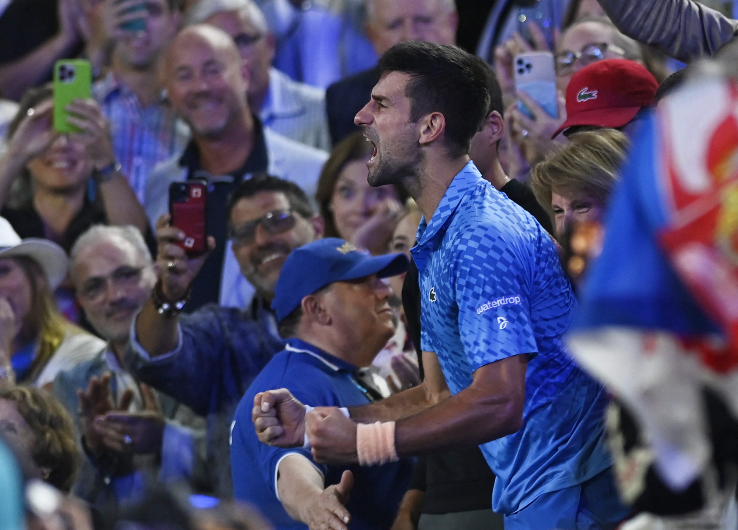 נובאק דג'וקוביץ' אחרי הזכייה באליפות אוסטרליה 2023